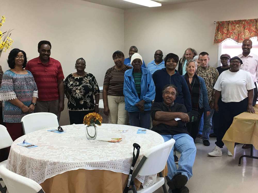 Senior residents group photo at 2019 Thanksgiving dinner